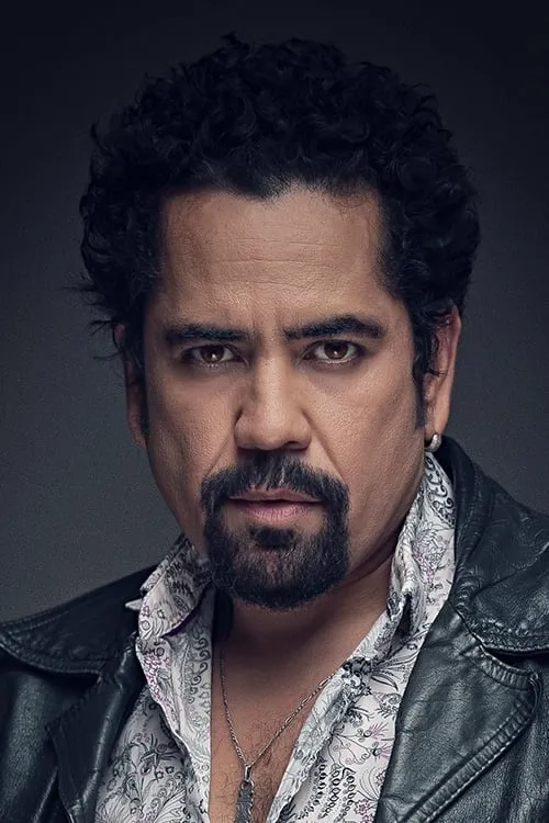 Harry Szovik interpretando a Additional voices (voice)