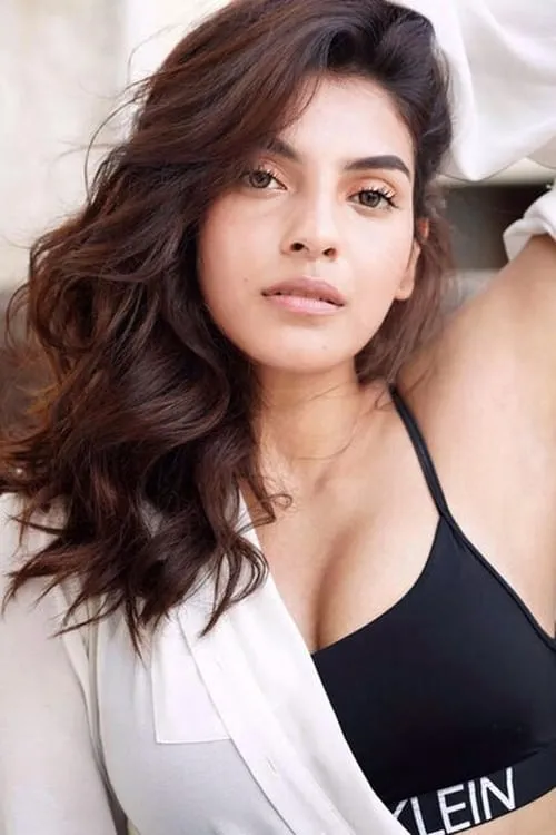 Harshadaa Vijay — personaje: Nishika