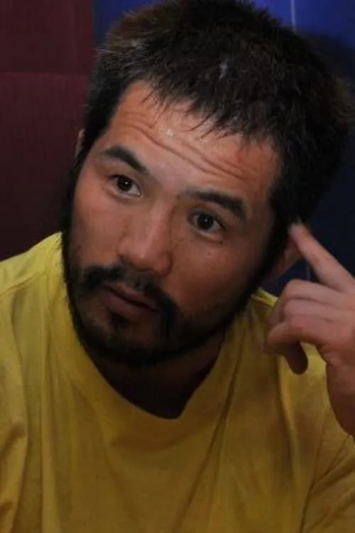 Dokonjonosuke Mishima ha trabajado con Hayato Sakurai en 3 ocasiones