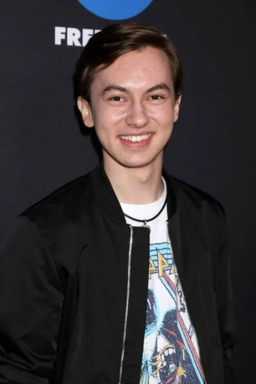 Hayden Byerly — personaje: Skunk Wetzel