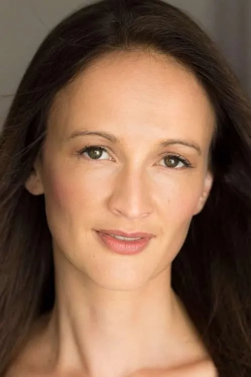 Gavin Rutherford ha trabajado con Hayley Crawford en 1 ocasiones