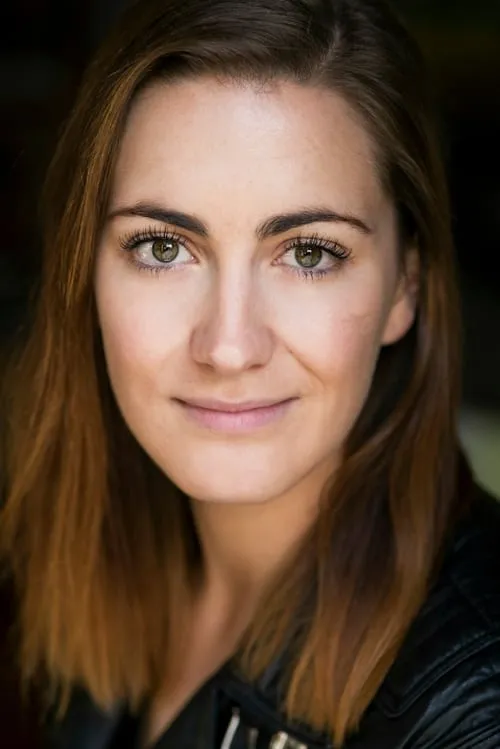 Hayley Sproull — personaje: Host