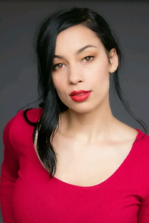 Heather Paige Cohn interpretando a Amy