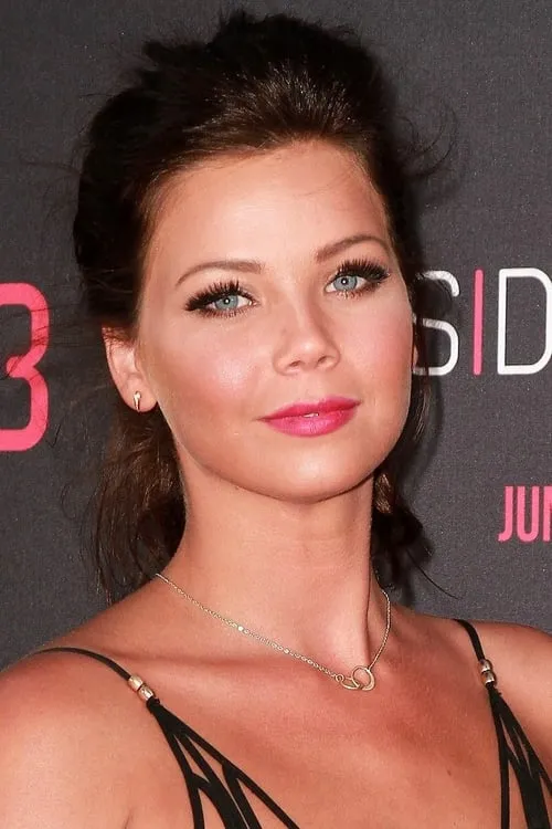 Heather Sossaman interpretando a Gina Marie