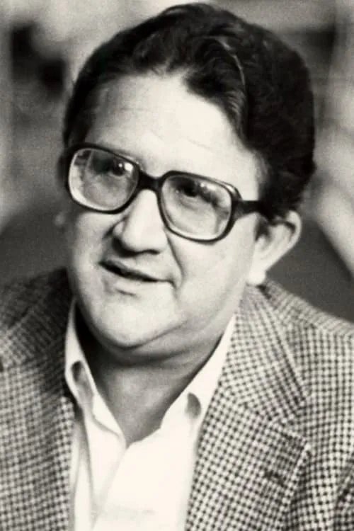 Julio Cortázar ha trabajado con Heberto Padilla en 1 ocasiones