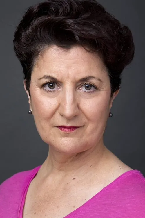 Heidi Mendez interpretando a Abuelita