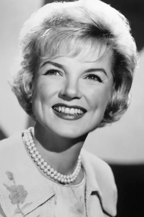 Helen O'Connell interpretando a Kitty Polenti