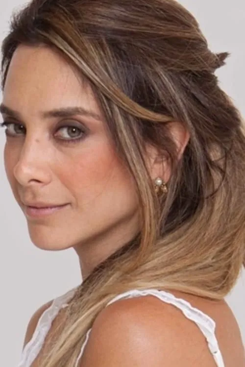 Daniela Escobar ha trabajado con Helena Cerello en 1 ocasiones