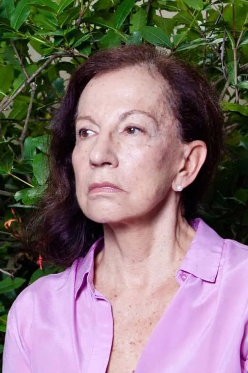 Helena Solberg interpretando a Self