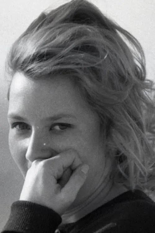 Davos Hanich ha trabajado con Hélène Chatelain en 1 ocasiones