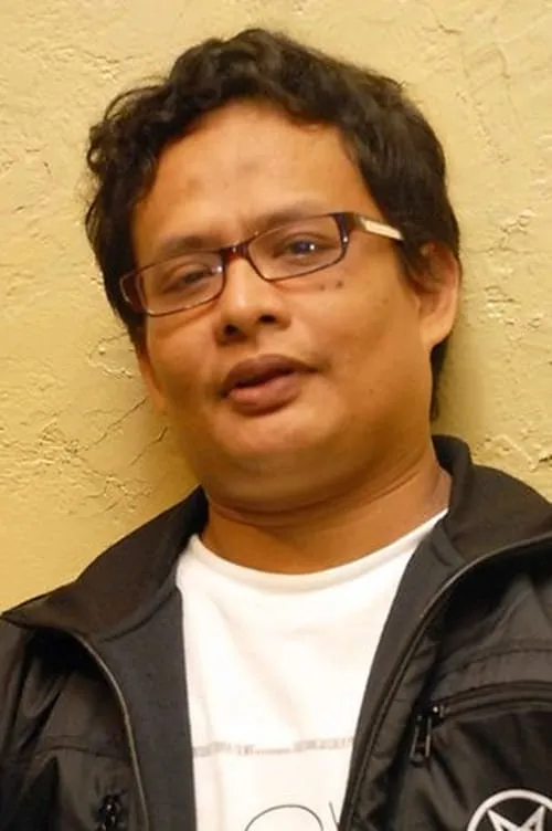 Nadia Bulan Sofya ha trabajado con Helfi C.H. Kardit en 1 ocasiones