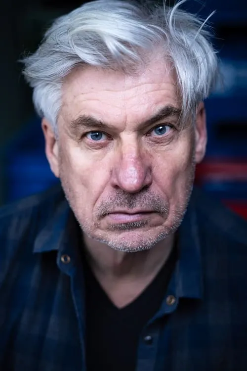 Helmut Mooshammer interpretando a Joachim Helmholdt