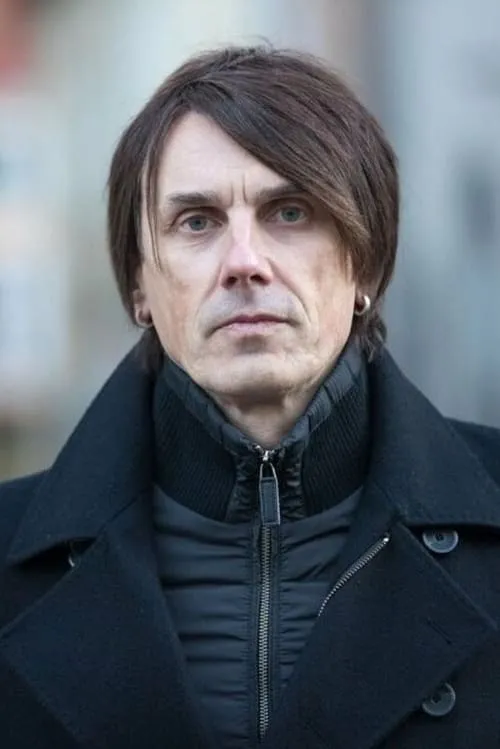 Kristi Villard ha trabajado con Hendrik Sal-Saller en 1 ocasiones