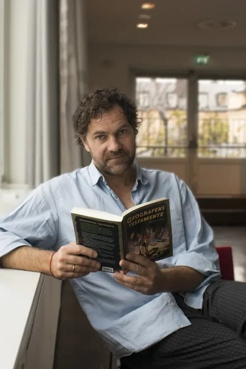 Isabel Reboia Bäcklund ha trabajado con Henrik Ahnborg en 1 ocasiones