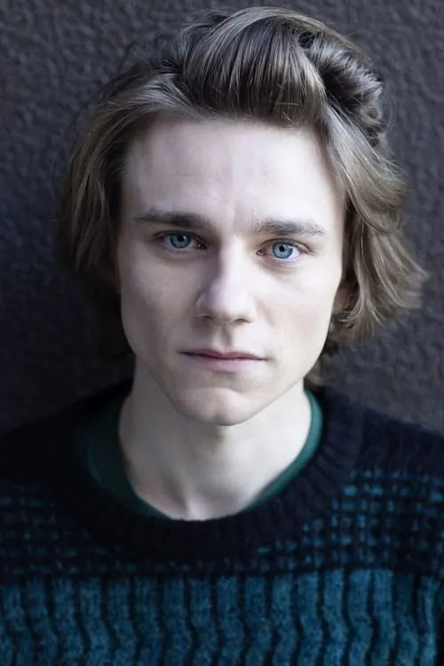 Henry Strand — personaje: Chester Dante