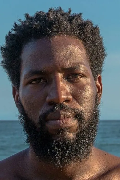 Heraldo de Deus interpretando a Luiz