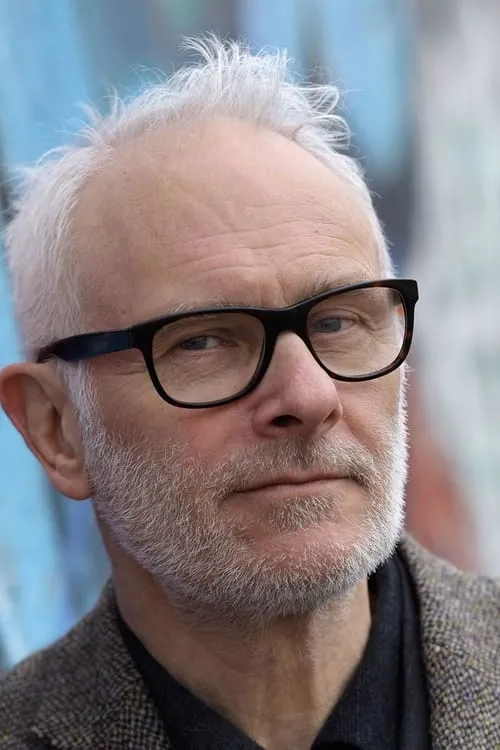 Herbert Fritsch interpretando a Dries van Verschott