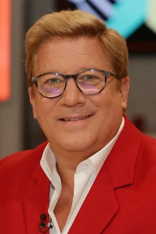 Herman José interpretando a Manuel Gonçalves