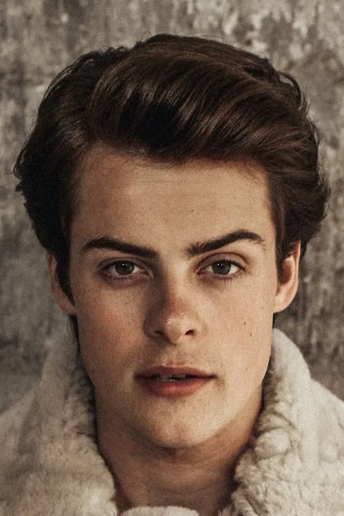 Herman Tømmeraas interpretando a Kevin