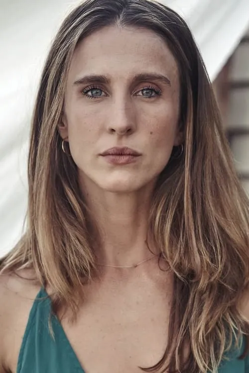 Ava Cantrell ha trabajado con Hermione Lynch en 1 ocasiones