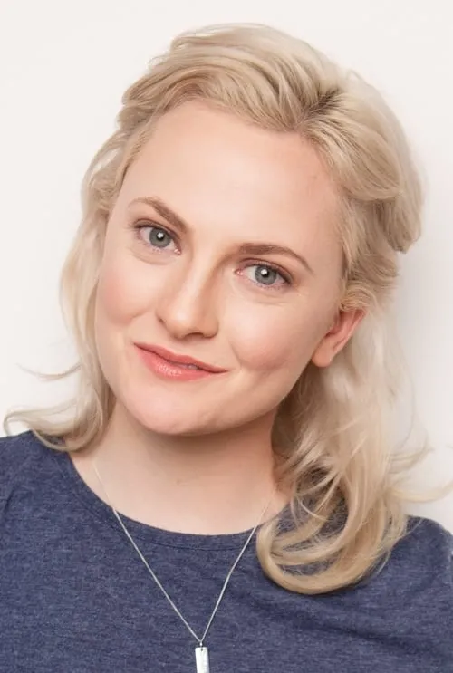 Hilary Caitens interpretando a Denise Dixon