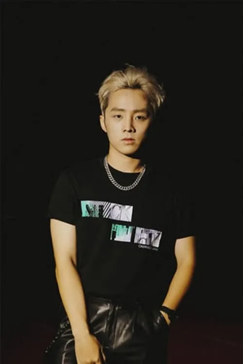 Lê Duong B?o Lâm ha trabajado con Him Phạm en 1 ocasiones