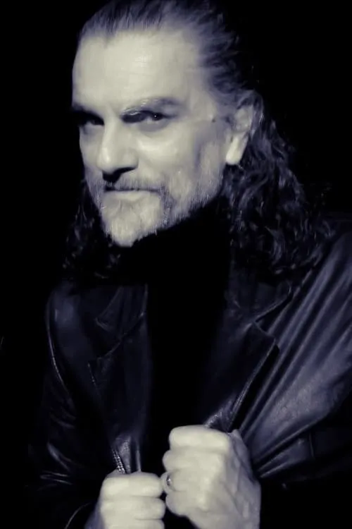 Andressa Koetz ha trabajado con Hique Gomez en 1 ocasiones