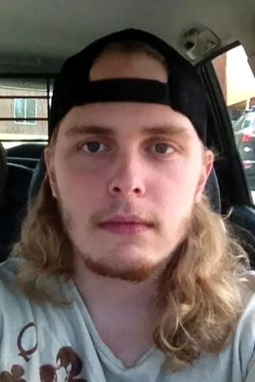 Christopher Hugh James Adamson ha trabajado con Holden McNeil en 1 ocasiones