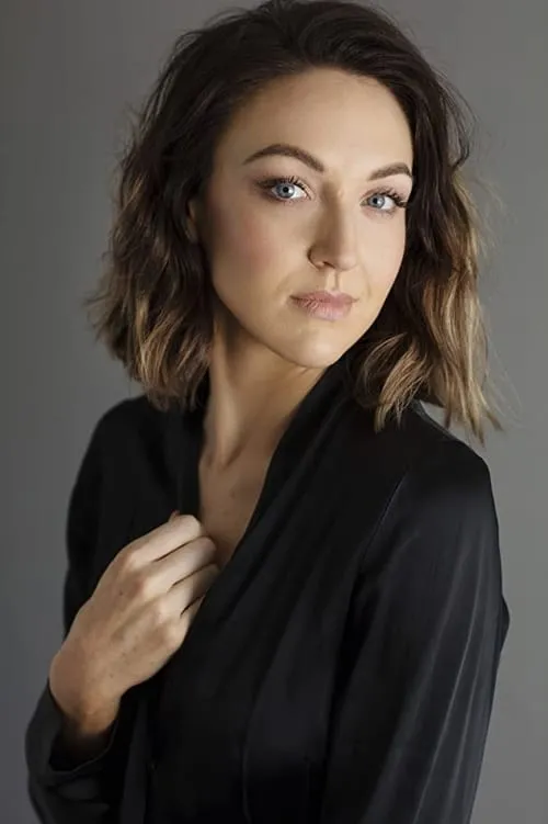 Jaya Beach-Robertson ha trabajado con Holly Shervey en 1 ocasiones