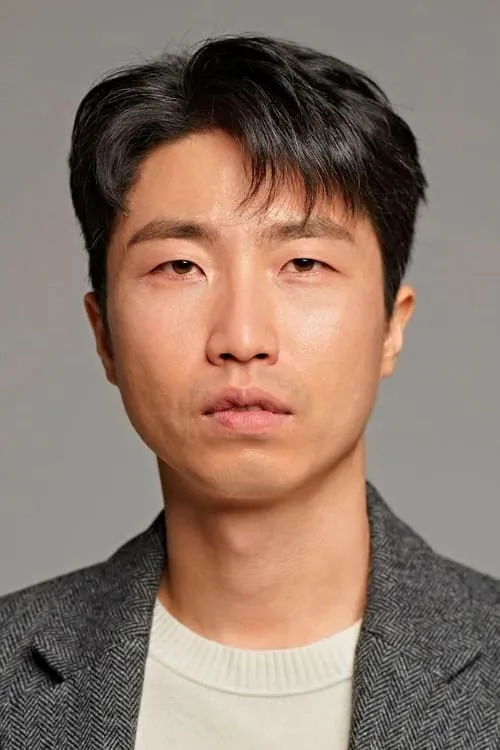 Hong Sang-pyo en su biografía y filmografía