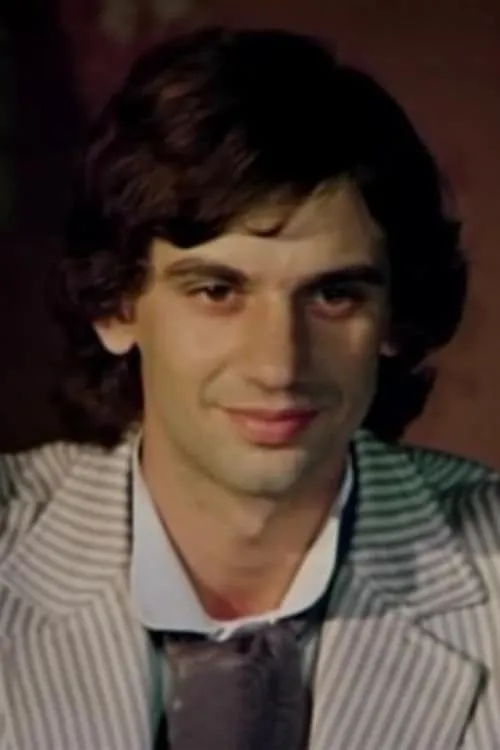 Hrachya Harutyunyan interpretando a Petros