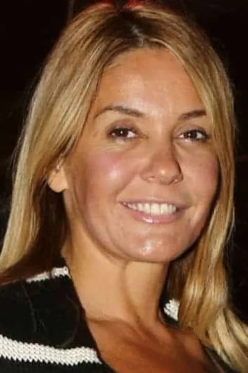 Hristina Pappa interpretando a