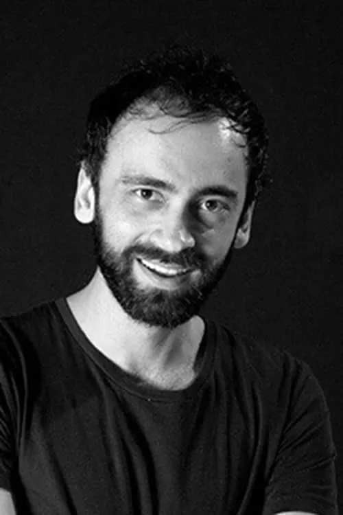 Tess Spentzos ha trabajado con Hristos Sougaris en 1 ocasiones