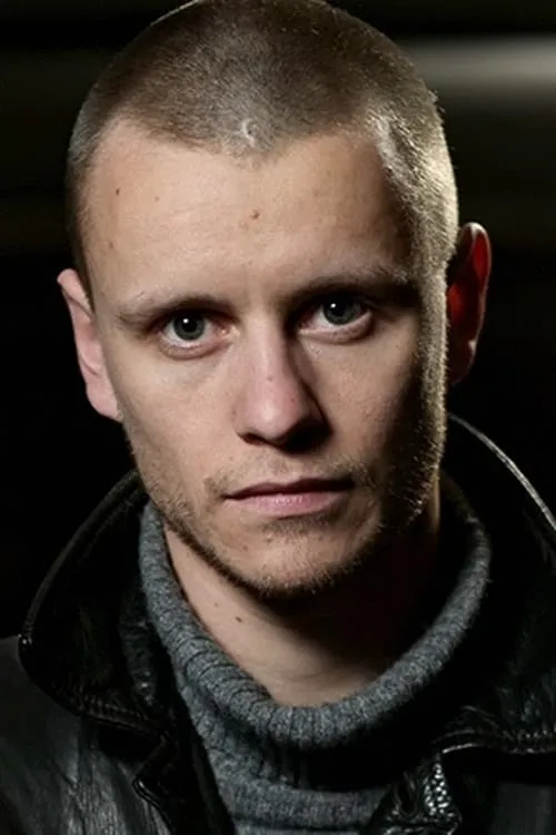 Youssouf Abi-Ayad ha trabajado con Hubert Girard en 2 ocasiones