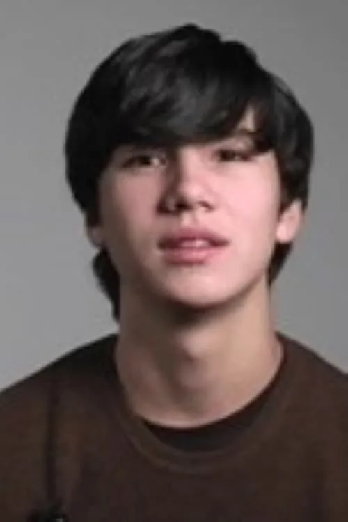 Clairo ha trabajado con Huck Kwong en 1 ocasiones