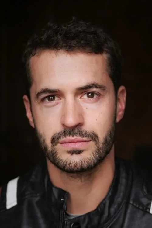 Justin Howell ha trabajado con Hugo Bariller en 1 ocasiones