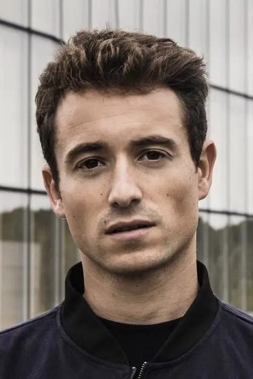 Hugo Clément en su biografía y filmografía