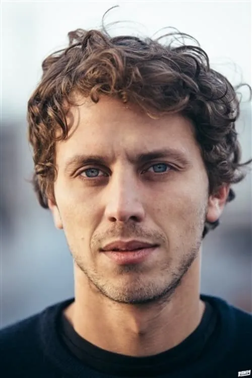 Daphné De Quatrebarbes ha trabajado con Hugo Hamdad en 1 ocasiones