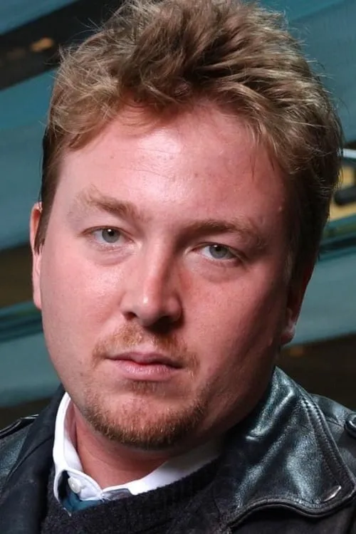 Hunter Carson interpretando a David Gardner