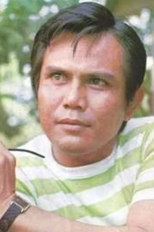 Dato' Yusof Haslam ha trabajado con Hussein Abu Hassan en 4 ocasiones