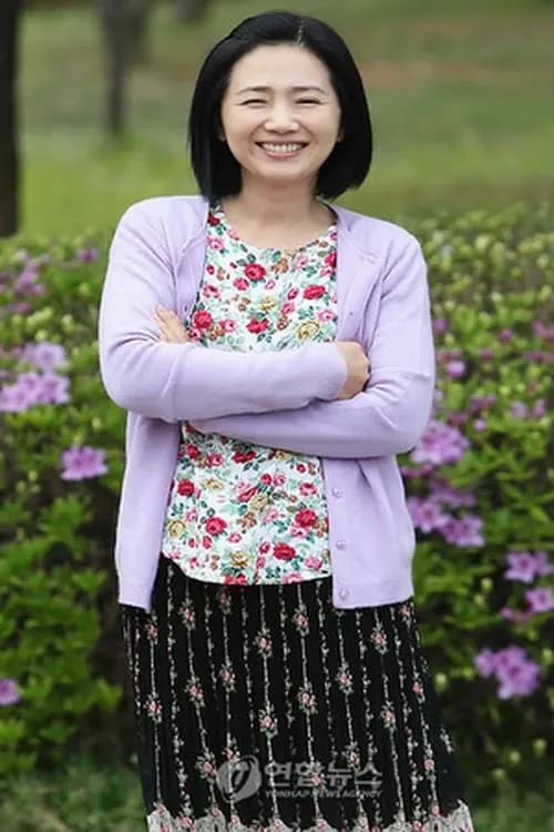 Hwang Mi-sun — personaje: Park Mi Ja