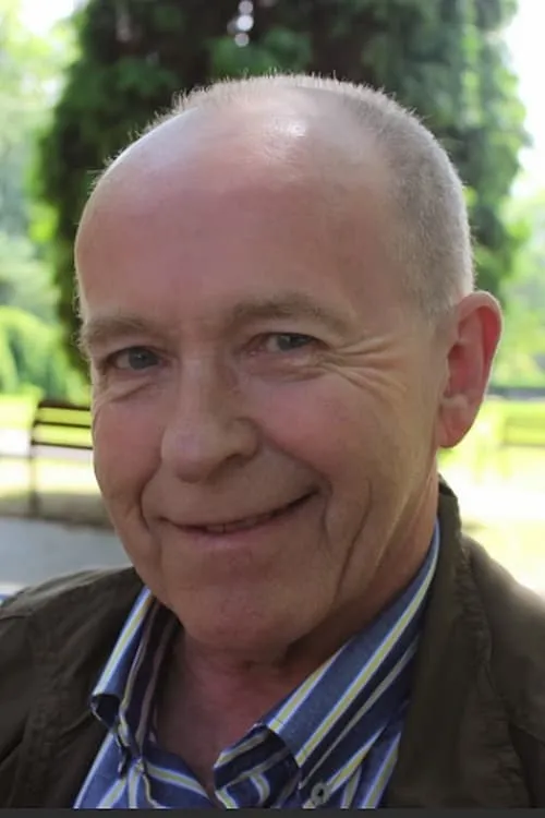 Anya Kubrick ha trabajado con Ian Watson en 1 ocasiones