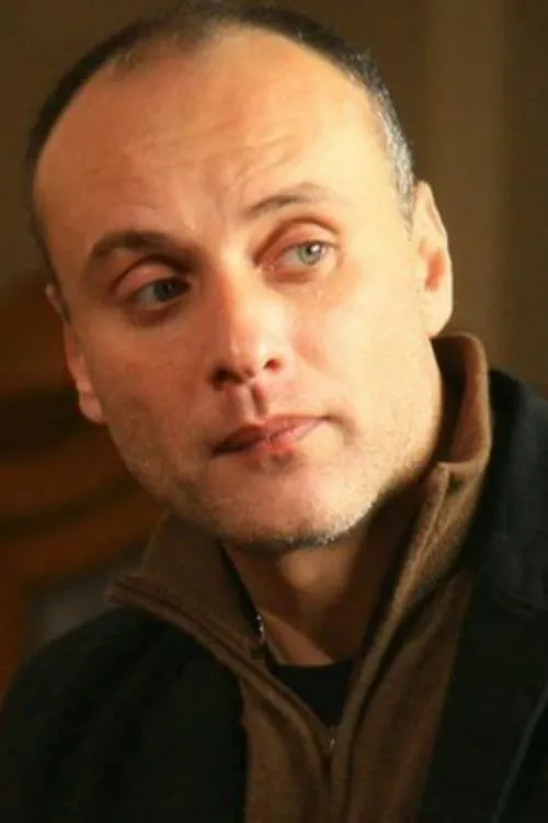 Yara Goubran ha trabajado con Ibrahim El Batout en 1 ocasiones