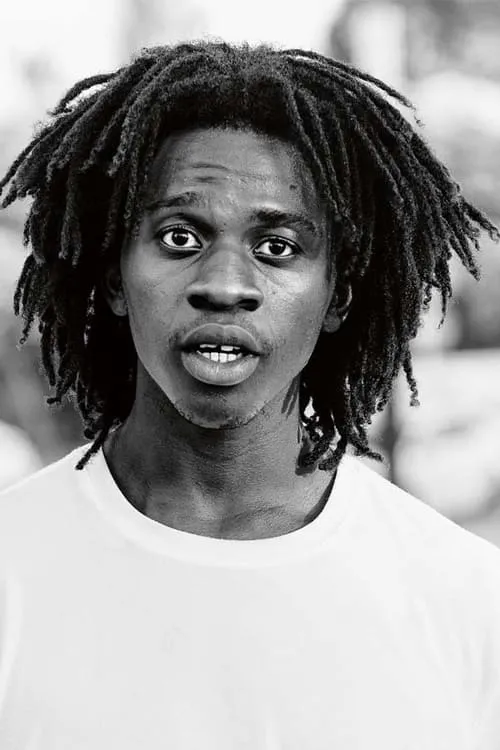 Willow Voges-Fernandes ha trabajado con Ibu Sanyang en 1 ocasiones