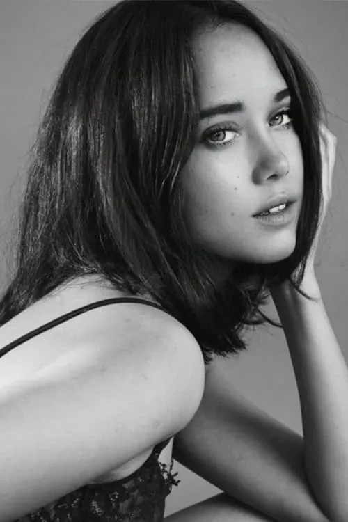 Ichi Nuraini en su biografía y filmografía