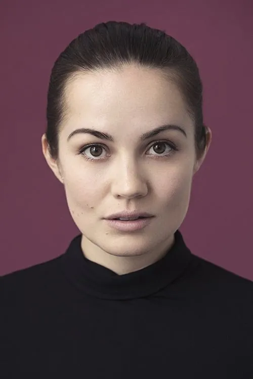 Ida Nilsen interpretando a Marlene Schultz