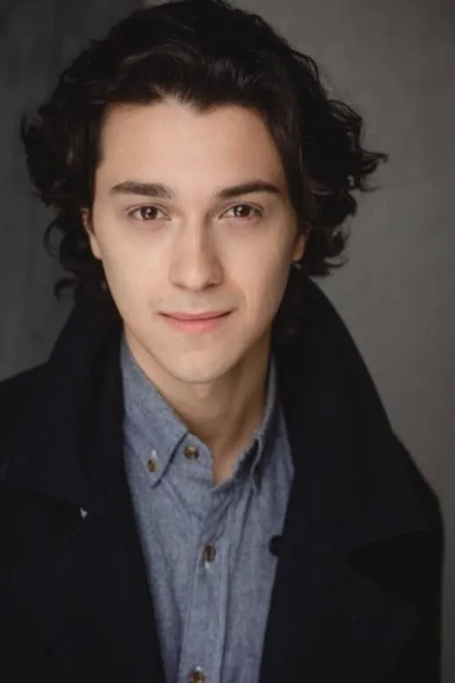 Ignacio Diaz-Silverio interpretando a Quinn