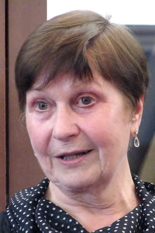 Iivi Lepik interpretando a Mother