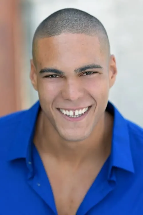 Ike Catcher interpretando a Bodybuilder