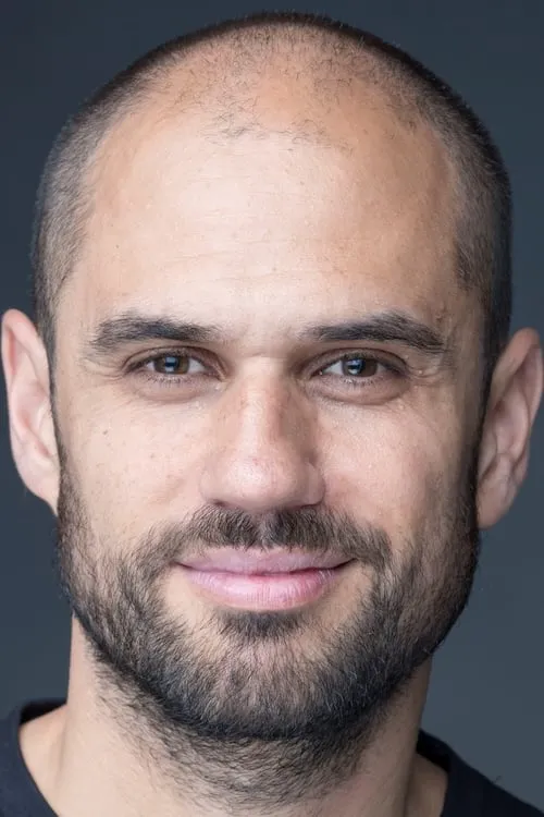 Iker Lastra en su biografía y filmografía